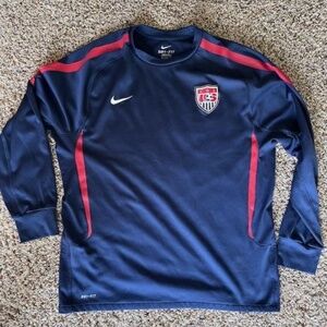 NIKE DRI FIT US SOCCER MEN'S XL LONG SLEEVE SHIRT